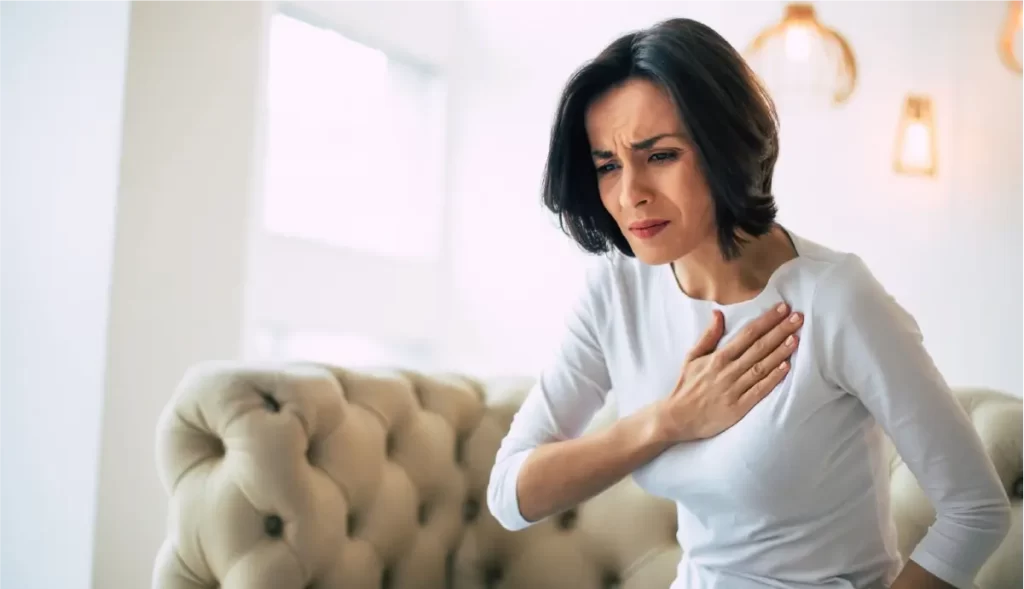 Sharp pain in chest after sneezing